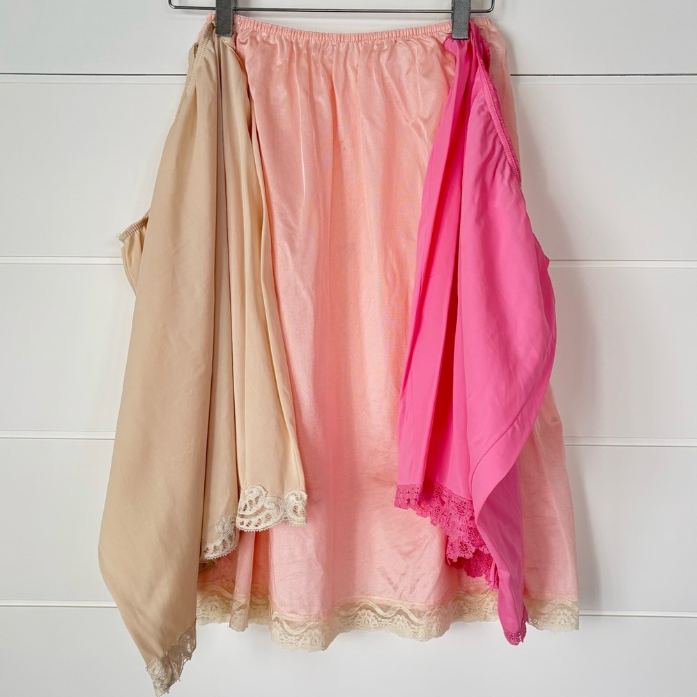 Vintage Slip Skirts Bundle of Three Pink and Nude Size Medium - Picture 15 of 15